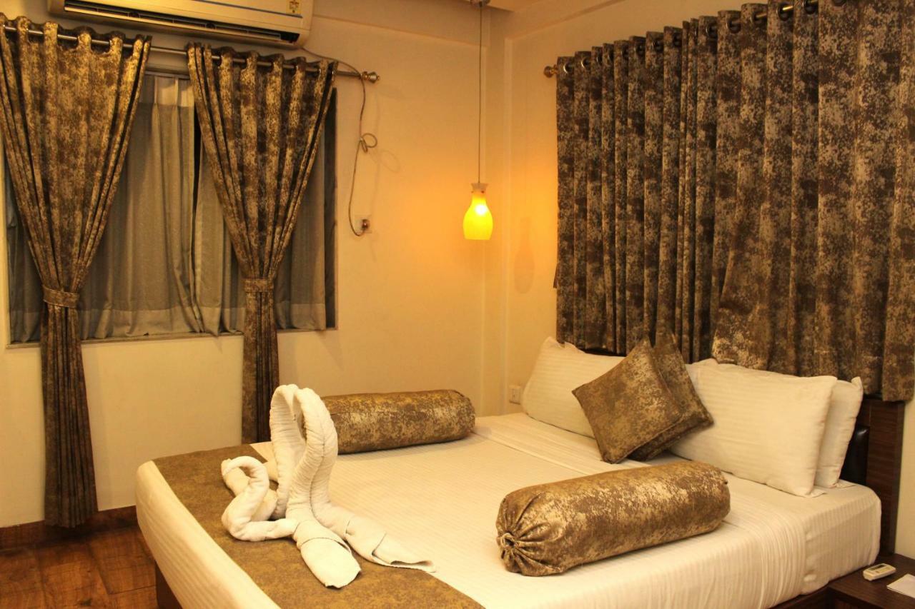 The Pearl Hotel Kolkata Bagian luar foto